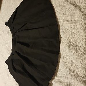 Hot Topic pleated black skirt. Size Medium. Great condition